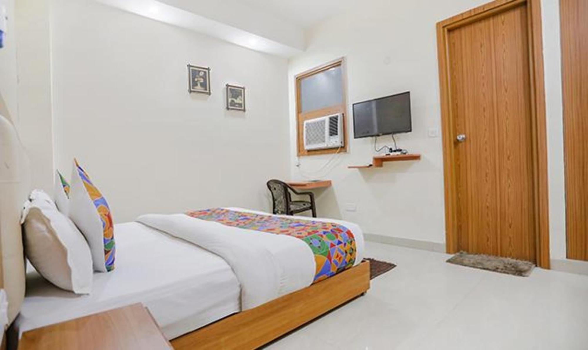Fabhotel Royal Stay I Greater Noida Exteriör bild