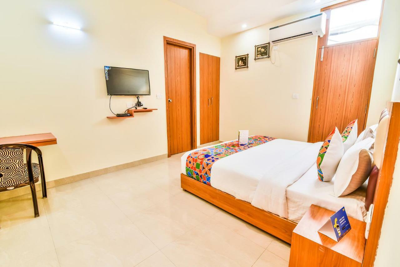 Fabhotel Royal Stay I Greater Noida Exteriör bild