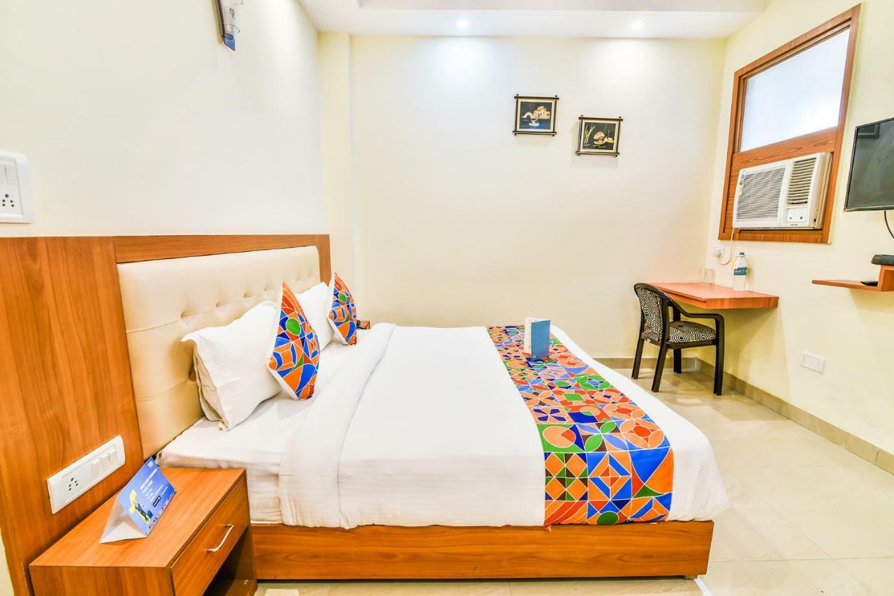 Fabhotel Royal Stay I Greater Noida Exteriör bild