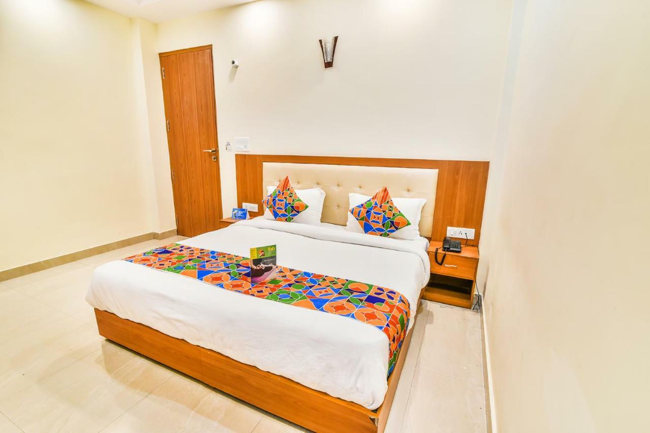 Fabhotel Royal Stay I Greater Noida Exteriör bild