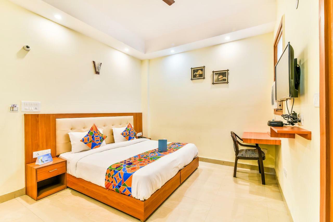 Fabhotel Royal Stay I Greater Noida Exteriör bild