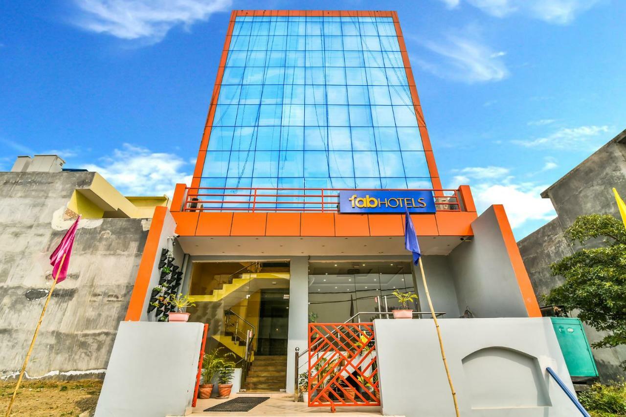 Fabhotel Royal Stay I Greater Noida Exteriör bild